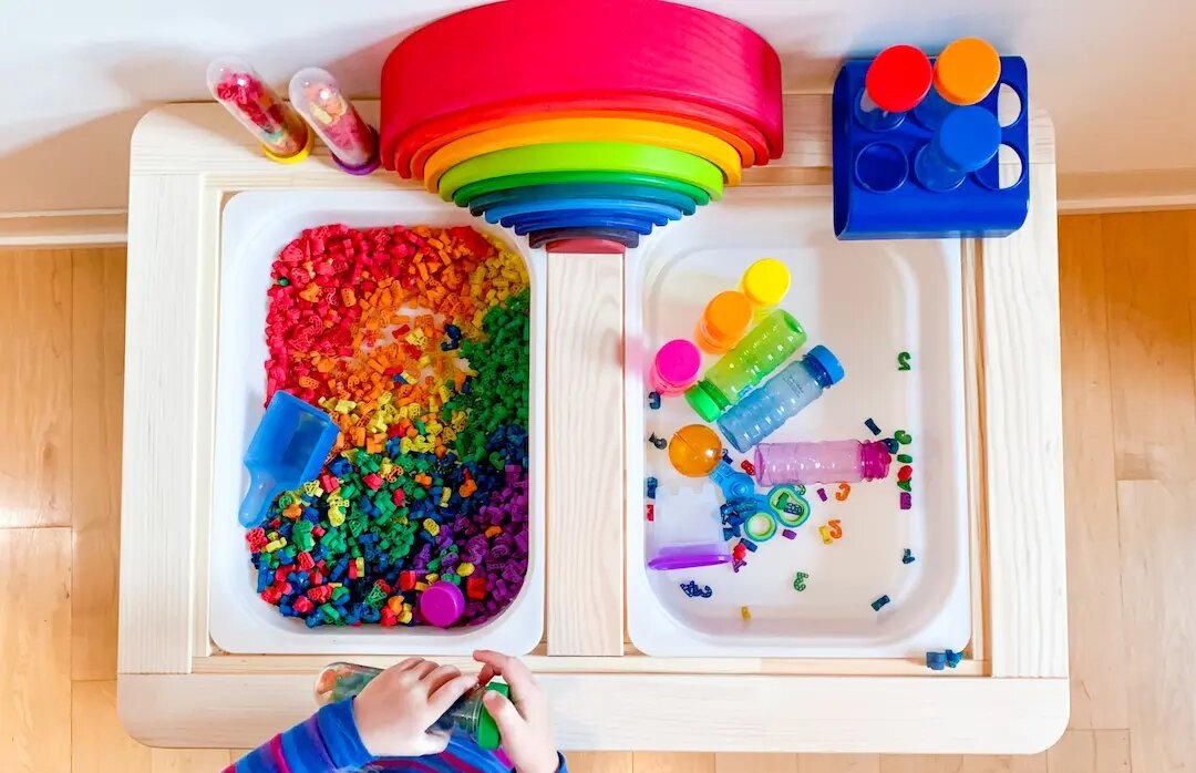 How To Dye Pasta with Paint for Sensory Play - DIY - Playgarden Online